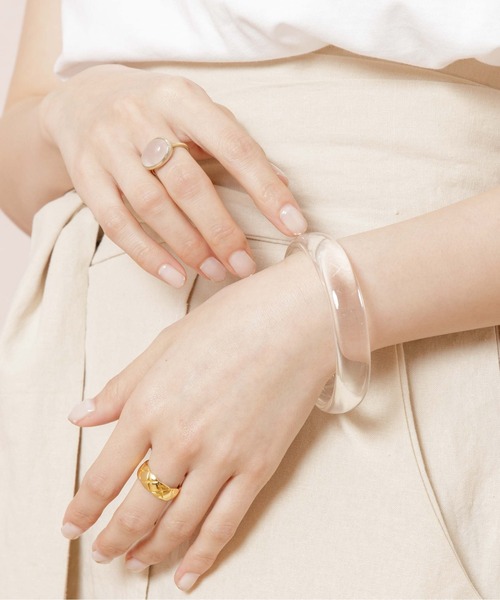 flower（フラワー）の「クリアリーバングル（バングル/リストバンド・レディース・ホワイト/クリア・FREE）」の9枚目の写真