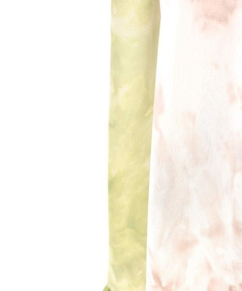 w closet（ダブルクローゼット）の「タイダイウエストサイドリボンティアードキャミワンピース（ワンピース・レディース・ライム/モカ・FREE）」の3枚目の写真