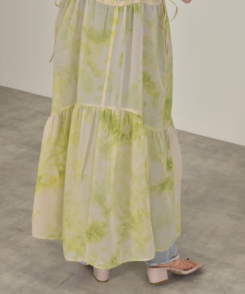 w closet（ダブルクローゼット）の「タイダイウエストサイドリボンティアードキャミワンピース（ワンピース・レディース・ライム/モカ・FREE）」の6枚目の写真