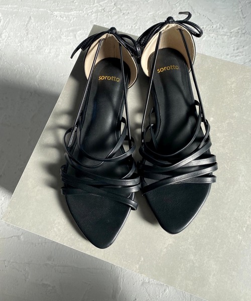 SOROTTO（ソロット）の「レースアップフラットソールサンダル（サンダル・レディース・ブラック/ブラウン/イエロー/アイボリー/ピンク・M/LL/S/L）」の3枚目の写真