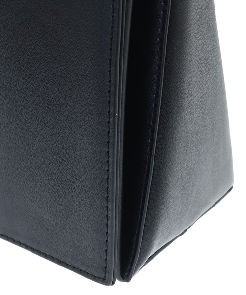 CLANE（クラネ）の「【CLANE(クラネ)】トライアングルバッグ 10116-8622（ショルダーバッグ・レディース・ブラック・FREE）」の8枚目の写真