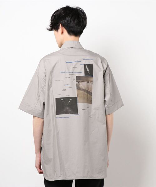 Lui's(ルイス)の「5分袖グラフィックプリントシャツ(シャツ/ブラウス・メンズ・グレー/ホワイト・FREE)」の5枚目の写真