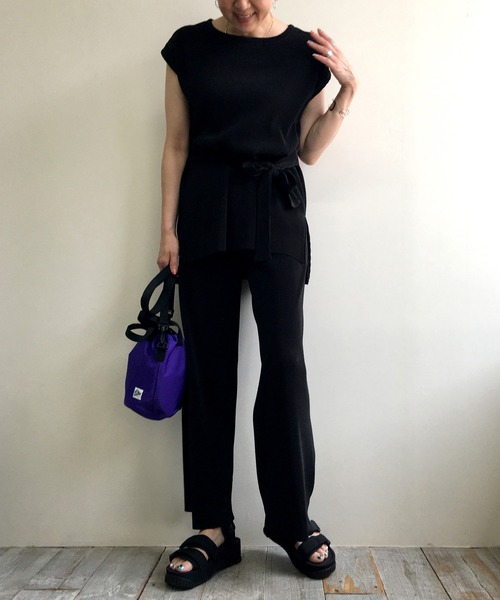 Grand PARK(グランドパーク)の「ウエストリボンチュニック&ワイドパンツセットアップ(アンサンブル・レディース・ブラック/ベージュ/キャメル・FREE)」の1枚目の写真