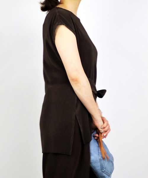 Grand PARK(グランドパーク)の「ウエストリボンチュニック&ワイドパンツセットアップ(アンサンブル・レディース・ブラック/ベージュ/キャメル・FREE)」の10枚目の写真