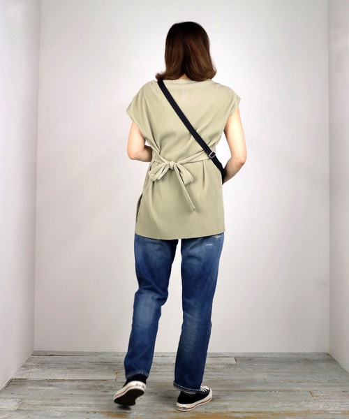 Grand PARK(グランドパーク)の「ウエストリボンチュニック&ワイドパンツセットアップ(アンサンブル・レディース・ブラック/ベージュ/キャメル・FREE)」の4枚目の写真