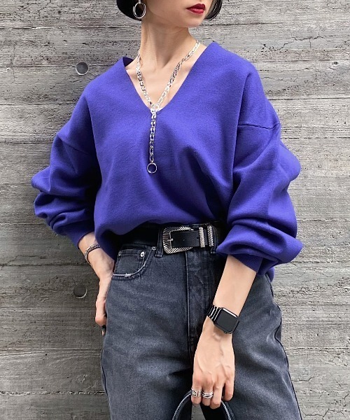 PAGEBOY（ページボーイ）の「VネックBIGプルオーバー（ニット/セーター・レディース・オフホワイト/ブラック/ブラウン系その他/グレイッシュベージュ/アクア・FREE）」の5枚目の写真