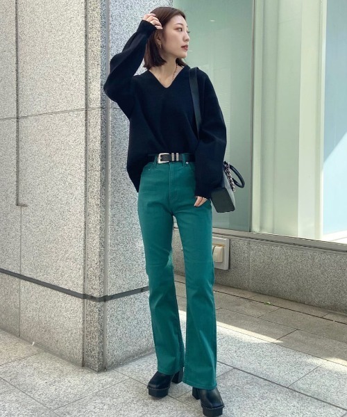 PAGEBOY（ページボーイ）の「VネックBIGプルオーバー（ニット/セーター・レディース・オフホワイト/ブラック/ブラウン系その他/グレイッシュベージュ/アクア・FREE）」の16枚目の写真