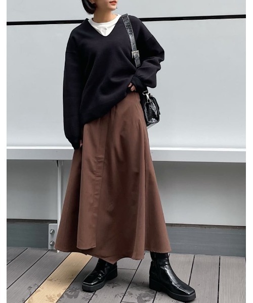 PAGEBOY（ページボーイ）の「VネックBIGプルオーバー（ニット/セーター・レディース・オフホワイト/ブラック/ブラウン系その他/グレイッシュベージュ/アクア・FREE）」の18枚目の写真