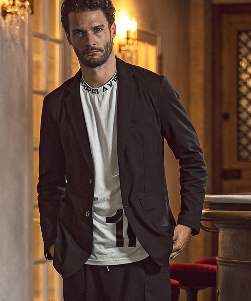 1PIU1UGUALE3  RELAX （ウノピゥウノウグァーレトレ リラックス）の「1PIU1UGUALE3 RELAX(ウノピゥウノウグァーレトレ)ワイドネックロゴ長袖Tシャツ（Tシャツ/カットソー・メンズ・ホワイト/ブラック・S/M/L/XL/XXL）」の11枚目の写真