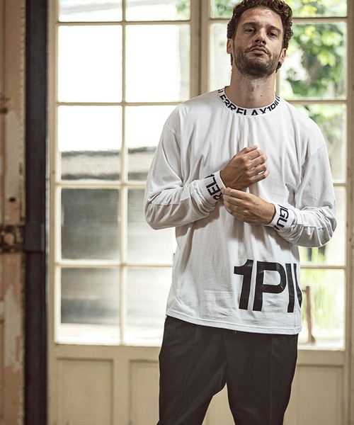 1PIU1UGUALE3  RELAX （ウノピゥウノウグァーレトレ リラックス）の「1PIU1UGUALE3 RELAX(ウノピゥウノウグァーレトレ)ワイドネックロゴ長袖Tシャツ（Tシャツ/カットソー・メンズ・ホワイト/ブラック・S/M/L/XL/XXL）」の12枚目の写真