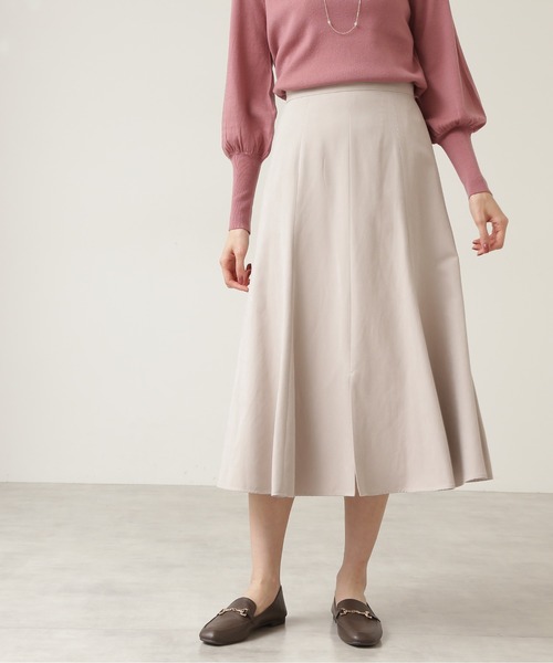 NATURAL BEAUTY BASIC（ナチュラルビューティーベーシック）の「フロントスリットスカート/0171220900（スカート・レディース・ベージュ/ピンク/ブラック・MEDIUM/X-SMALL/SMALL）」の14枚目の写真