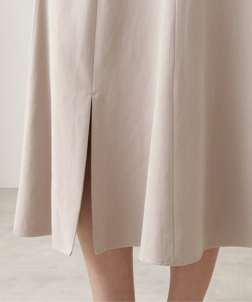 NATURAL BEAUTY BASIC（ナチュラルビューティーベーシック）の「フロントスリットスカート/0171220900（スカート・レディース・ベージュ/ピンク/ブラック・MEDIUM/X-SMALL/SMALL）」の19枚目の写真