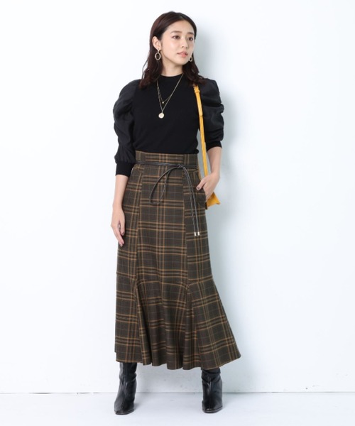 JUSGLITTY（ジャスグリッティー）の「ヘムフレアスカート（スカート・レディース・チェック・1/2/0）」の2枚目の写真