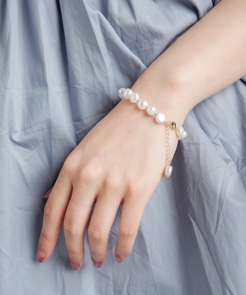 SAISON DE PAPILLON（セゾンドパピヨン）の「バロックパールスブレスレット（ブレスレット・レディース・ホワイト・フリー）」の6枚目の写真