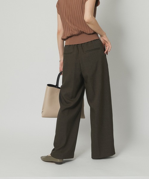 RIVE DROITE（リヴドロワ）の「《2サイズ展開》広がらないスッキリしたシルエットが魅力　メランジツイルストレッチワイドパンツ（スラックス・レディース・ベージュ/ブラウン・38/36）」の13枚目の写真