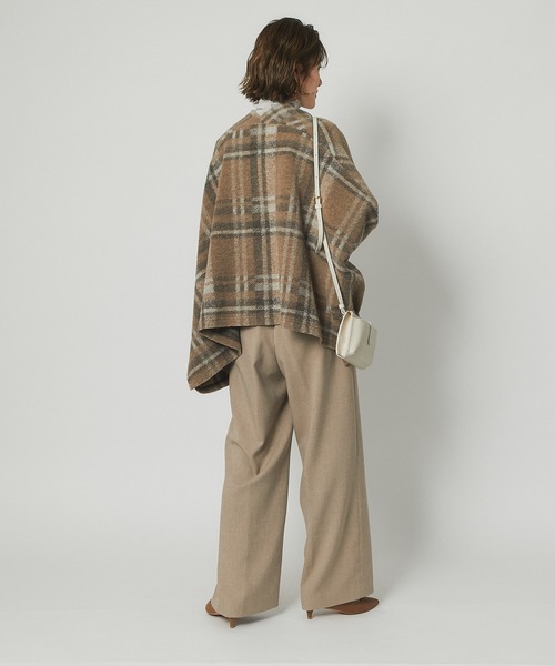 RIVE DROITE（リヴドロワ）の「《2サイズ展開》広がらないスッキリしたシルエットが魅力　メランジツイルストレッチワイドパンツ（スラックス・レディース・ベージュ/ブラウン・38/36）」の5枚目の写真