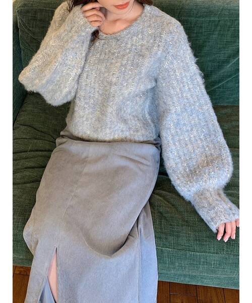 dazzlin(ダズリン)の「シュガークロップドニットトップス(ニット/セーター・レディース・ベージュ/パープル/ブルー/キャメル/グレー/ピンク・FREE)」の3枚目の写真