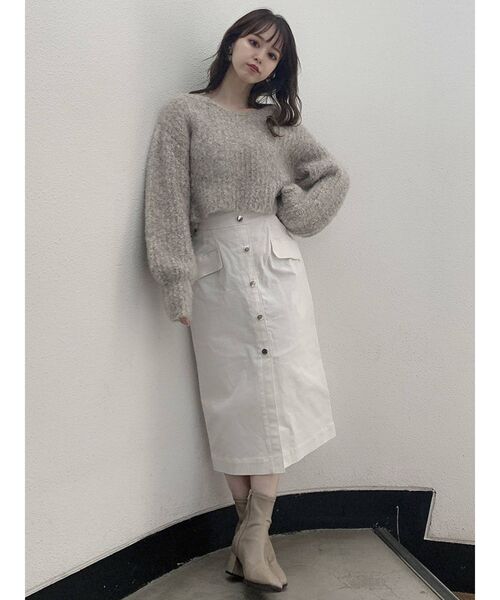 dazzlin(ダズリン)の「シュガークロップドニットトップス(ニット/セーター・レディース・ベージュ/パープル/ブルー/キャメル/グレー/ピンク・FREE)」の7枚目の写真