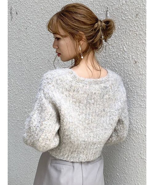 dazzlin(ダズリン)の「シュガークロップドニットトップス(ニット/セーター・レディース・ベージュ/パープル/ブルー/キャメル/グレー/ピンク・FREE)」の13枚目の写真