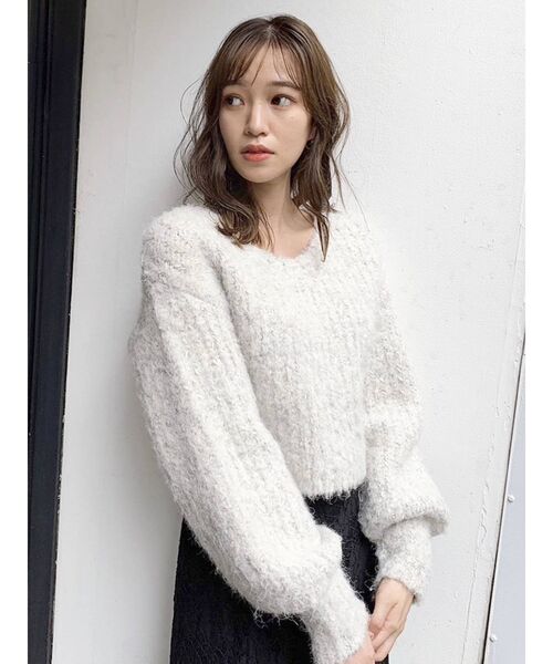 dazzlin(ダズリン)の「シュガークロップドニットトップス(ニット/セーター・レディース・ベージュ/パープル/ブルー/キャメル/グレー/ピンク・FREE)」の18枚目の写真