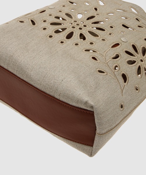 Chloe（クロエ）の「KAMILLA / ノース-サウススモールトート