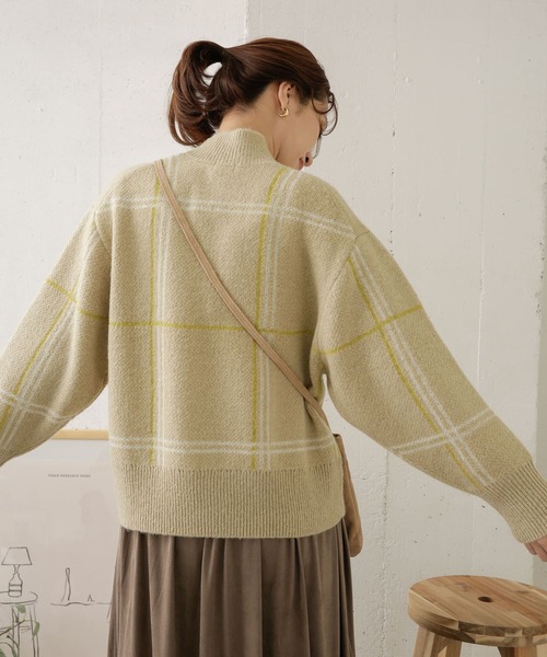 URBAN RESEARCH DOORS（アーバンリサーチドアーズ）の「カラーチェックニット（ニット/セーター・レディース・ベージュ系その他/ブルー系その他・ONE）」の3枚目の写真