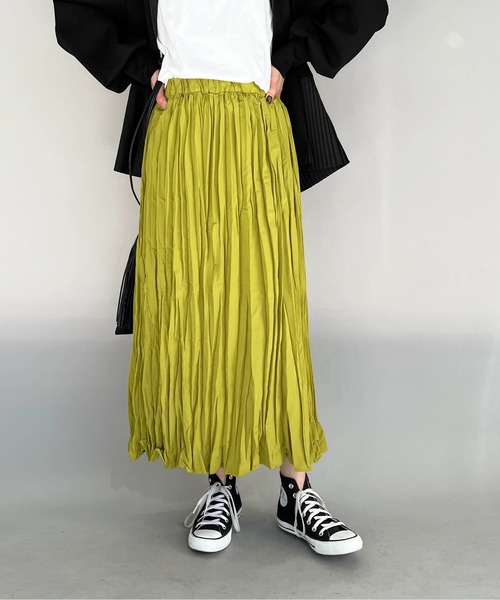 PICCIN(ピッチン)の「ワッシャープリーツロングスカート(スカート・レディース・アイボリー/ブラック/ライム・M)」の1枚目の写真