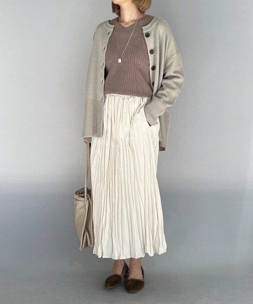 PICCIN(ピッチン)の「ワッシャープリーツロングスカート(スカート・レディース・アイボリー/ブラック/ライム・M)」の11枚目の写真