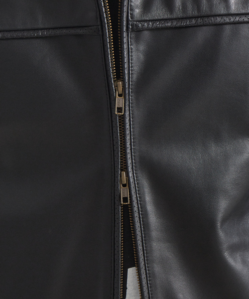 5351 POUR LES HOMMES(ゴーサンゴーイチプールオム)の「ジップアップ レザーパーカー ブルゾン(ライダースジャケット・メンズ・ホワイト/ブラック・44/46/48/50)」の18枚目の写真