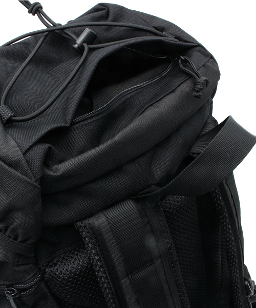 karrimor(カリマー)の「【karrimor SF】SABRE 35L(バックパック/リュック・メンズ・ブラック/オリーブ・FREE)」の5枚目の写真