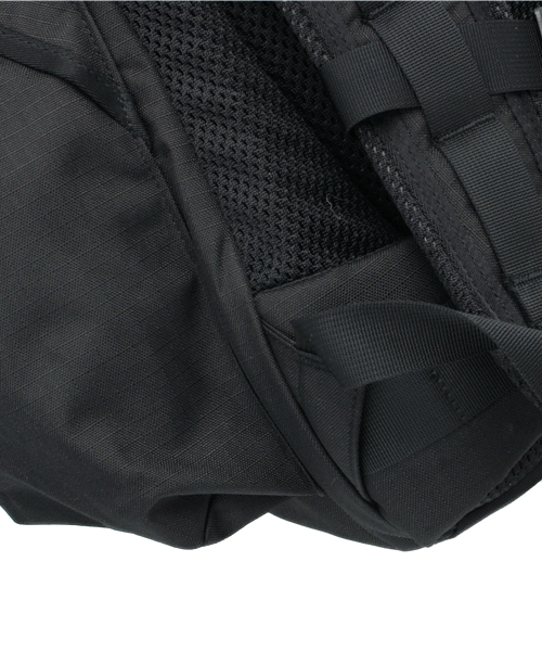 karrimor(カリマー)の「【karrimor SF】SABRE 35L(バックパック/リュック・メンズ・ブラック/オリーブ・FREE)」の7枚目の写真