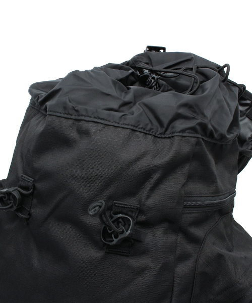 karrimor(カリマー)の「【karrimor SF】SABRE 35L(バックパック/リュック・メンズ・ブラック/オリーブ・FREE)」の10枚目の写真