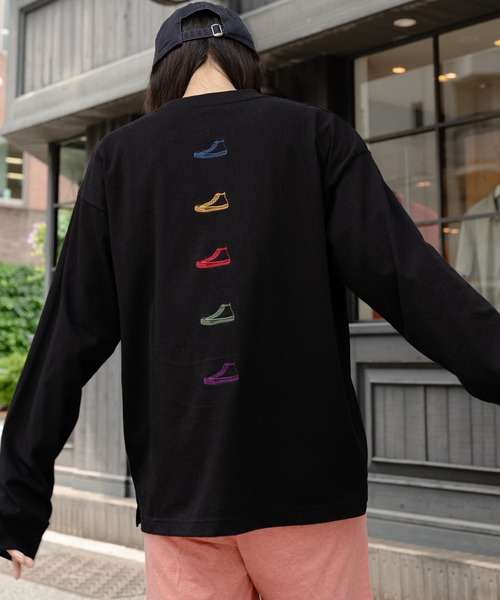 CONVERSE(コンバース)の「【CONVERSE/コンバース】バックプリントロンT ドロップショルダー/オーバーサイズ(Tシャツ/カットソー・メンズ・ブラック/ホワイト/ダークブルー/オフホワイト・MEDIUM/LARGE/X-LARGE)」の3枚目の写真