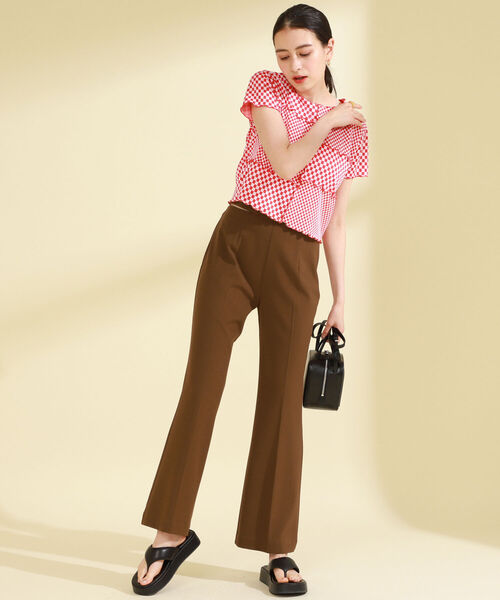 Ray BEAMS(レイビームス)の「Ray BEAMS / サイド カットアウト パンツ(その他パンツ・レディース・ダークブラウン/クリーム・1/0)」の4枚目の写真