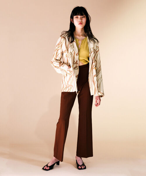 Ray BEAMS(レイビームス)の「Ray BEAMS / サイド カットアウト パンツ(その他パンツ・レディース・ダークブラウン/クリーム・1/0)」の12枚目の写真