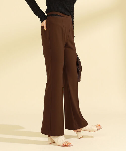 Ray BEAMS(レイビームス)の「Ray BEAMS / サイド カットアウト パンツ(その他パンツ・レディース・ダークブラウン/クリーム・1/0)」の14枚目の写真