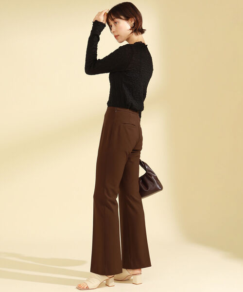 Ray BEAMS(レイビームス)の「Ray BEAMS / サイド カットアウト パンツ(その他パンツ・レディース・ダークブラウン/クリーム・1/0)」の15枚目の写真