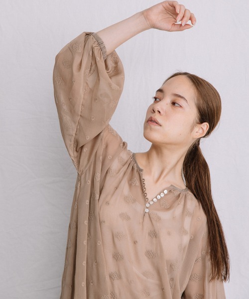 Liyoca（リヨカ）の「【Liyoca】刺繍シフォン楊柳ワンピース