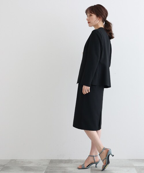 未使用　インディヴィ　【洗える】ナチュラル ノーカラージャケット　黒 38 定番スーツ/洗える/UVケア】ストレッチノーカラージャケット