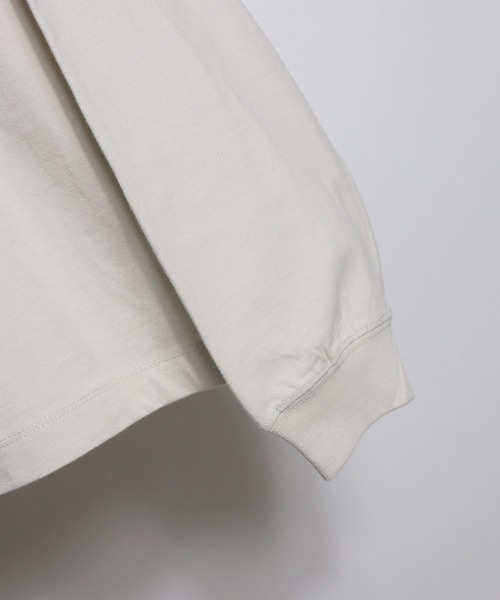 Confirm(コンファーム)の「Confirm / コンファーム カレッジロゴルーズシルエットロンT(Tシャツ/カットソー・メンズ・ホワイト/サンドグレー/ダークブルー/チャコールグレー/ナチュラル/グレイッシュベージュ・M/L)」の16枚目の写真
