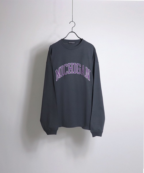 Confirm(コンファーム)の「Confirm / コンファーム カレッジロゴルーズシルエットロンT(Tシャツ/カットソー・メンズ・ホワイト/サンドグレー/ダークブルー/チャコールグレー/ナチュラル/グレイッシュベージュ・M/L)」の9枚目の写真