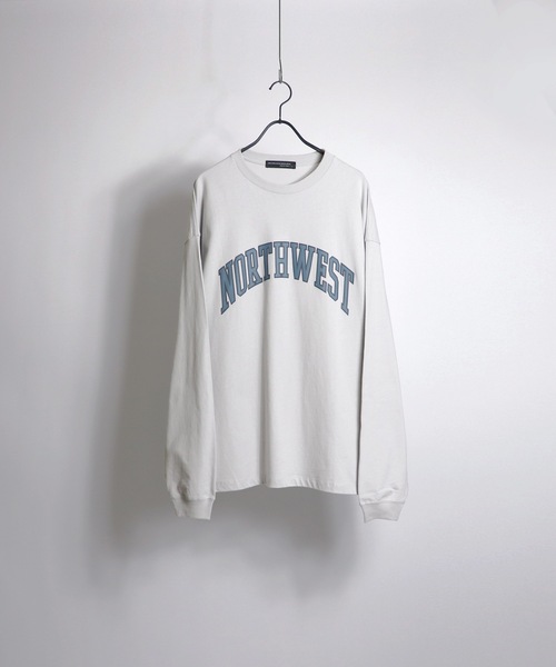 Confirm(コンファーム)の「Confirm / コンファーム カレッジロゴルーズシルエットロンT(Tシャツ/カットソー・メンズ・ホワイト/サンドグレー/ダークブルー/チャコールグレー/ナチュラル/グレイッシュベージュ・M/L)」の10枚目の写真