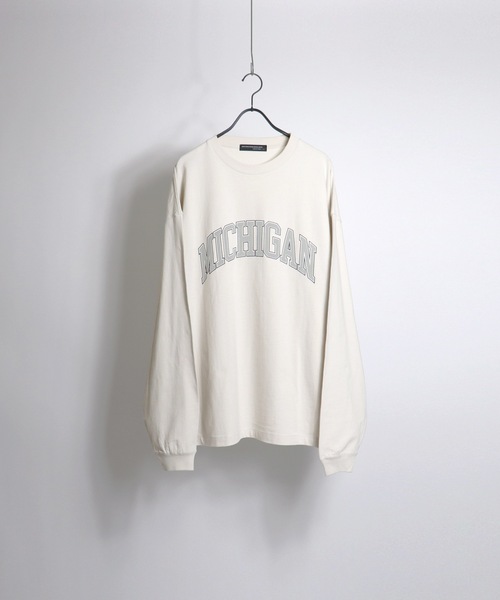 Confirm(コンファーム)の「Confirm / コンファーム カレッジロゴルーズシルエットロンT(Tシャツ/カットソー・メンズ・ホワイト/サンドグレー/ダークブルー/チャコールグレー/ナチュラル/グレイッシュベージュ・M/L)」の11枚目の写真