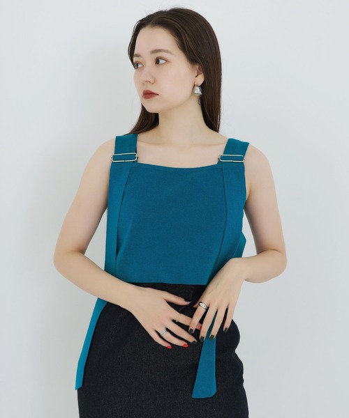 TINA：JOJUN（ティーナジョジュン）の「ベルト付き ニットベスト TINA：JOJUN（ベスト・レディース・ホワイト/イエロー/ブルー・M）」の2枚目の写真