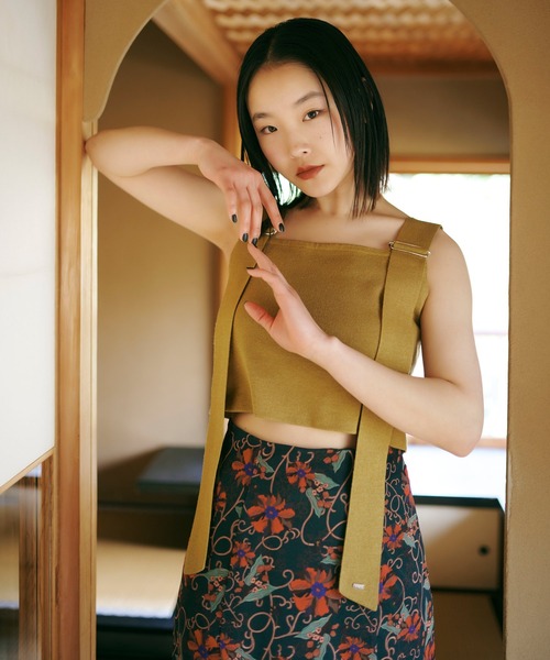 TINA：JOJUN（ティーナジョジュン）の「ベルト付き ニットベスト TINA：JOJUN（ベスト・レディース・ホワイト/イエロー/ブルー・M）」の16枚目の写真