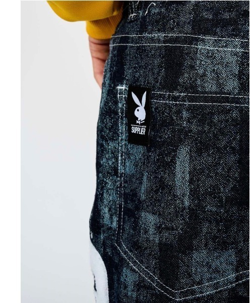 SUPPLIER(サプライヤー)の「【SUPPLIER/サプライヤー】PLAYBOY HUGE LOGO WASHED DENIM/ウォッシュド加工 サイド ロゴ デニム パンツ プレイボーイ コラボ(デニムパンツ・メンズ・ブラック・M/L)」の11枚目の写真