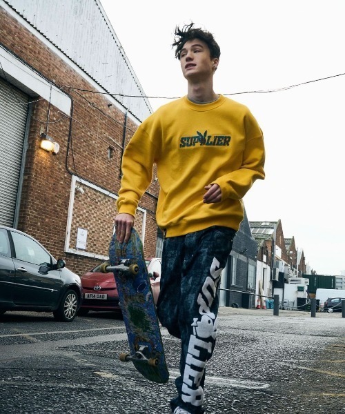 SUPPLIER(サプライヤー)の「【SUPPLIER/サプライヤー】PLAYBOY HUGE LOGO WASHED DENIM/ウォッシュド加工 サイド ロゴ デニム パンツ プレイボーイ コラボ(デニムパンツ・メンズ・ブラック・M/L)」の2枚目の写真