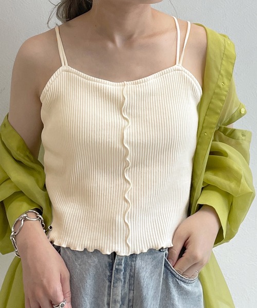 w closet(ダブルクローゼット)の「カップ付きショートキャミソール(キャミソール・レディース・オフホワイト/ブラック/モカ・FREE)」の2枚目の写真