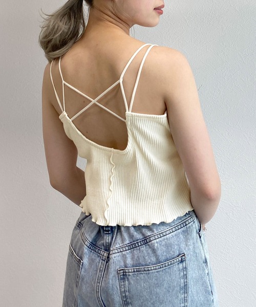 w closet(ダブルクローゼット)の「カップ付きショートキャミソール(キャミソール・レディース・オフホワイト/ブラック/モカ・FREE)」の10枚目の写真