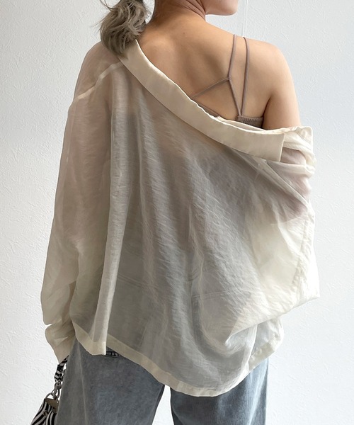 w closet(ダブルクローゼット)の「カップ付きショートキャミソール(キャミソール・レディース・オフホワイト/ブラック/モカ・FREE)」の17枚目の写真